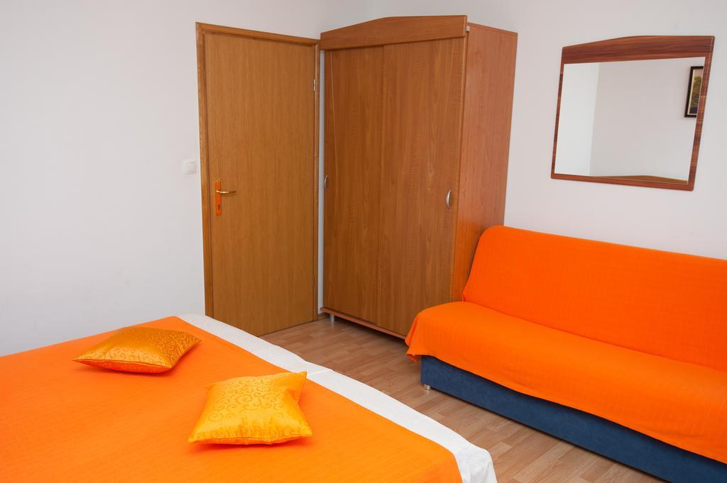Apartments Lucia Podstrana Buitenkant foto